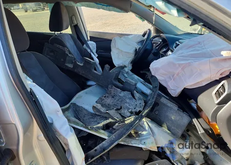 2015 Nissan Rogue S z USA, uszkodzony, nr VIN KNMAT2MTXFP575721